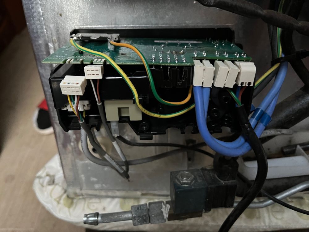 Thetford N112, Digital LCD control board dead ? - Kitchen Appliances